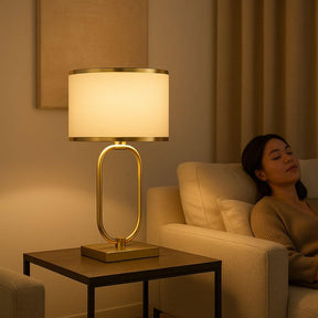 Abajur Dourado Cúpula Branca Moderno - Cleam